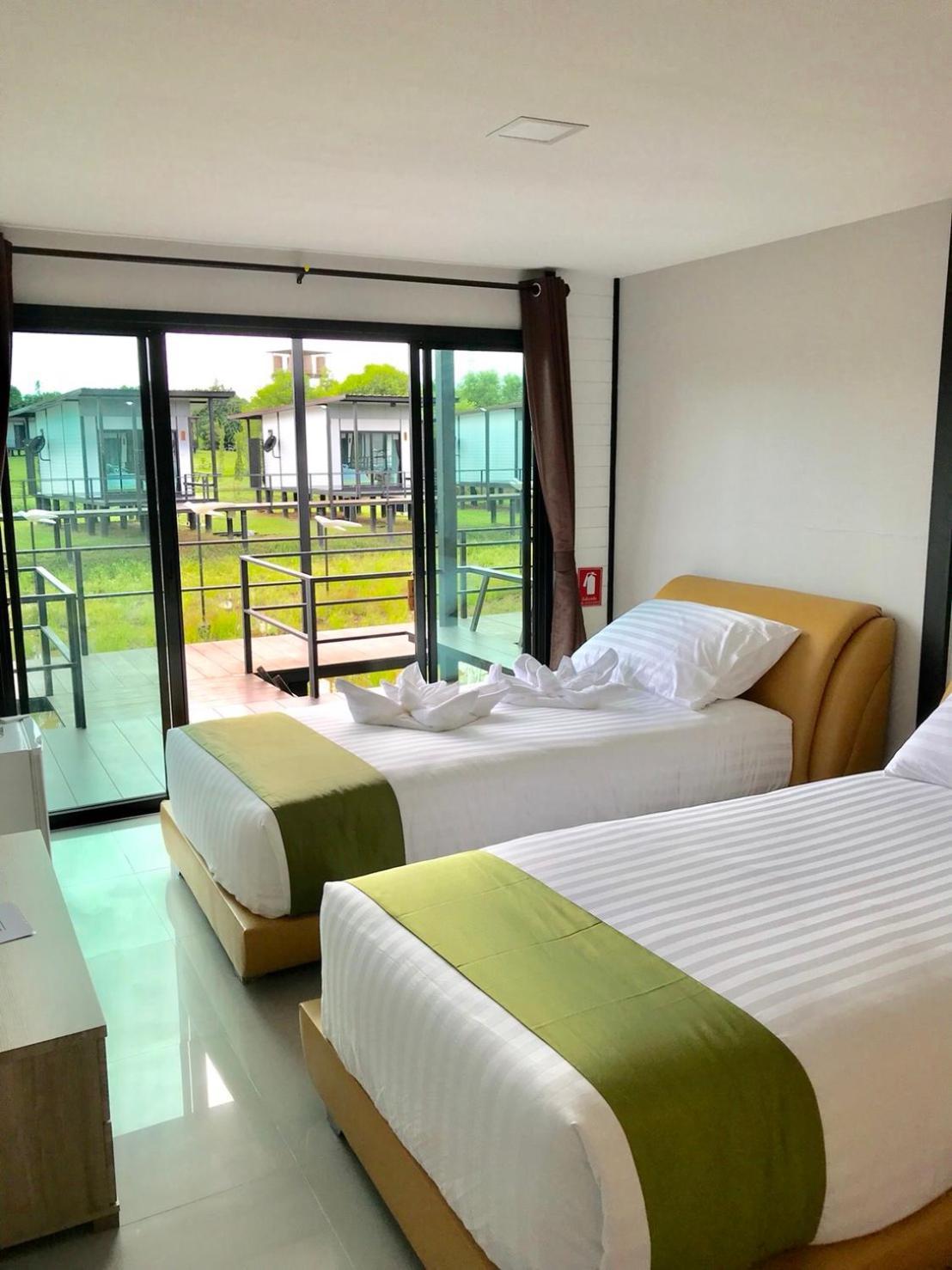 Mae On Village Resort Roi Et Exterior photo
